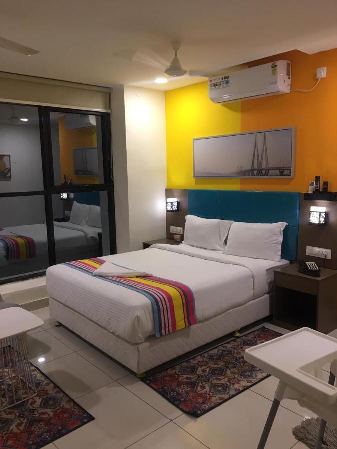 Hotel White Fields Hitec City, Hyderabad Bagian luar foto