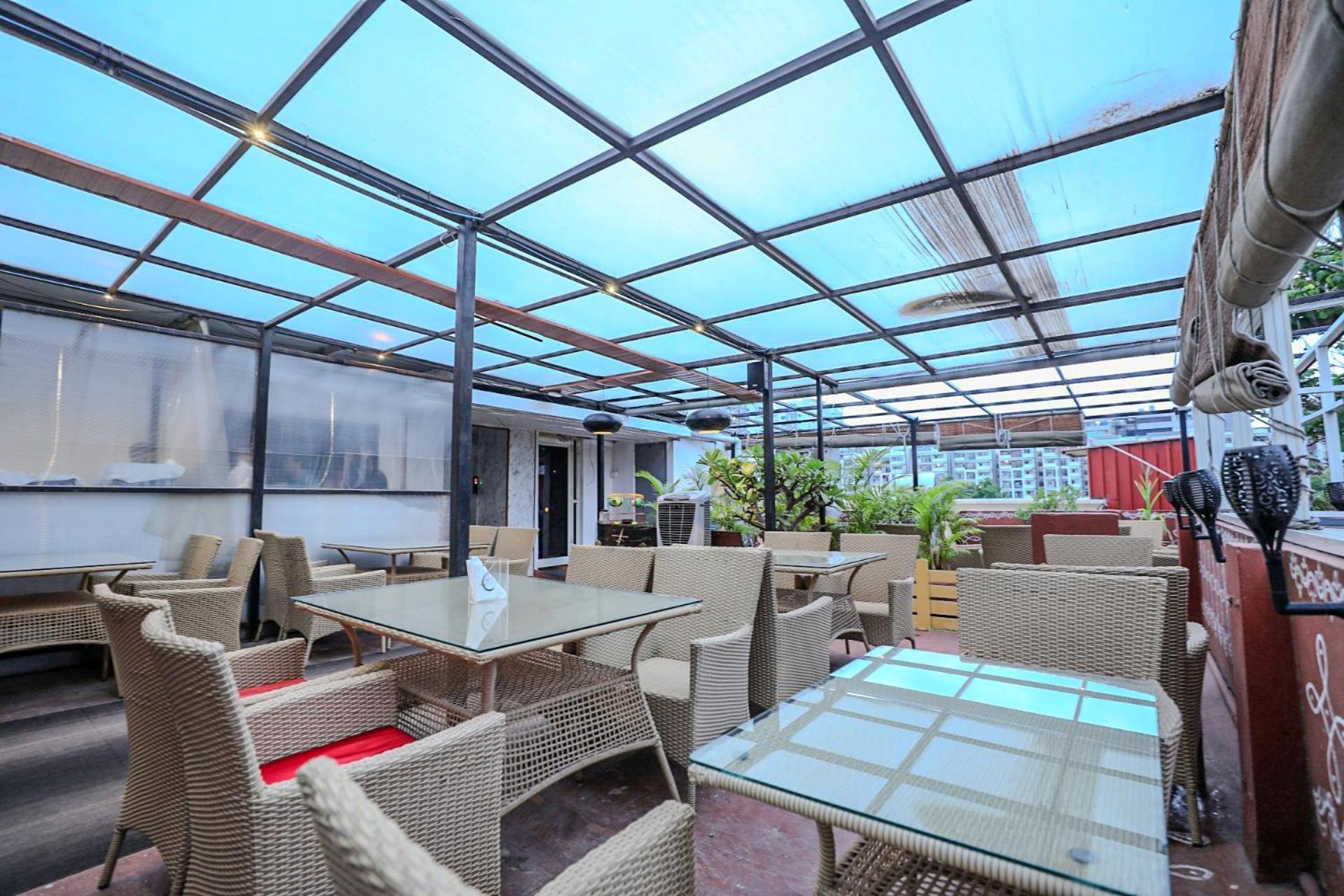 Hotel White Fields Hitec City, Hyderabad Bagian luar foto