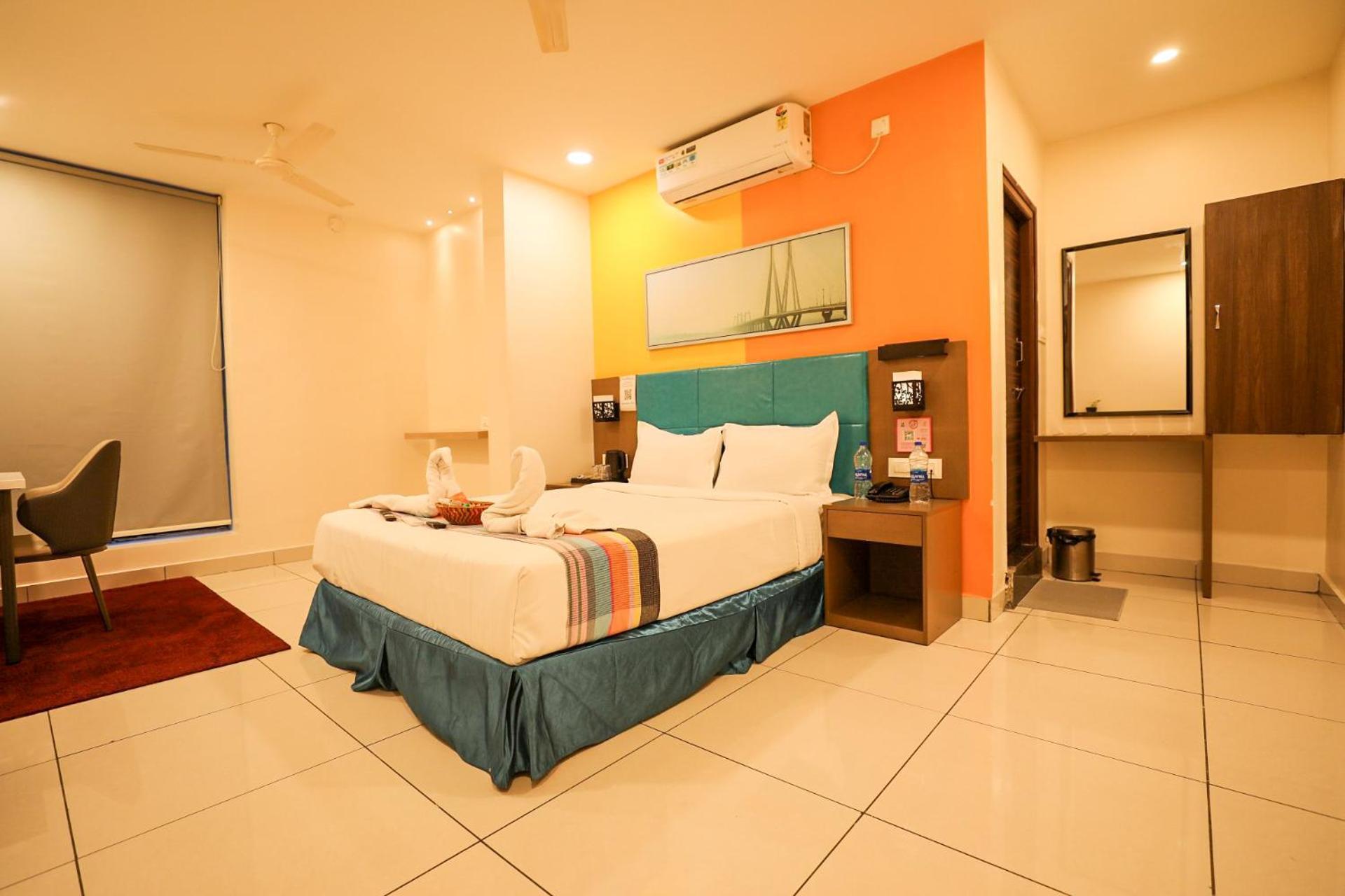 Hotel White Fields Hitec City, Hyderabad Bagian luar foto
