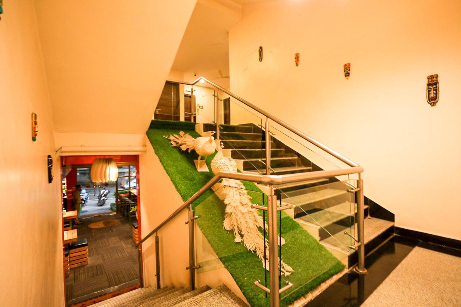 Hotel White Fields Hitec City, Hyderabad Bagian luar foto