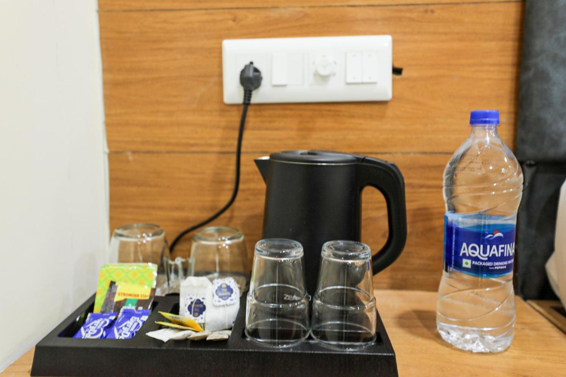 Hotel White Fields Hitec City, Hyderabad Bagian luar foto