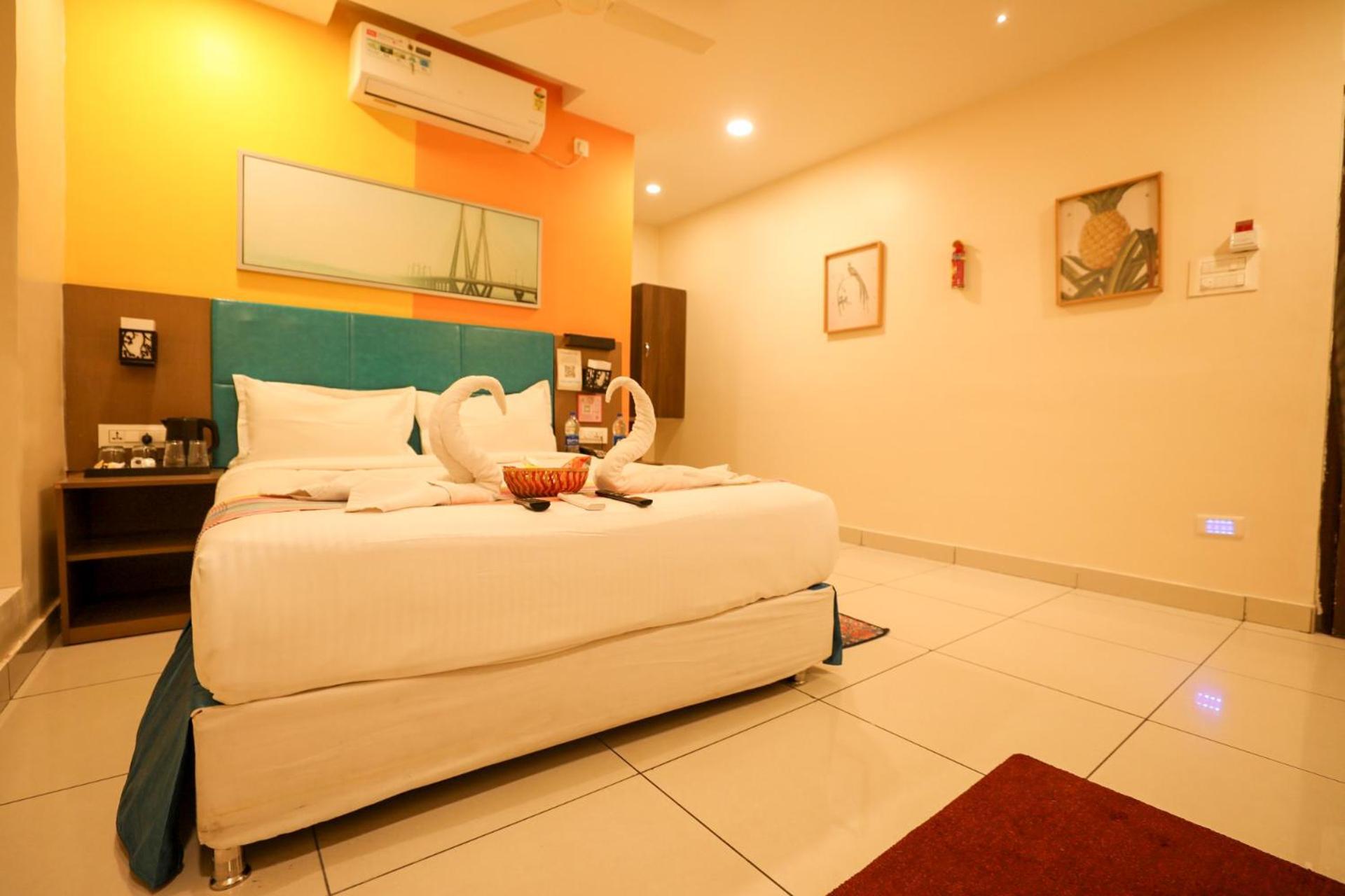 Hotel White Fields Hitec City, Hyderabad Bagian luar foto